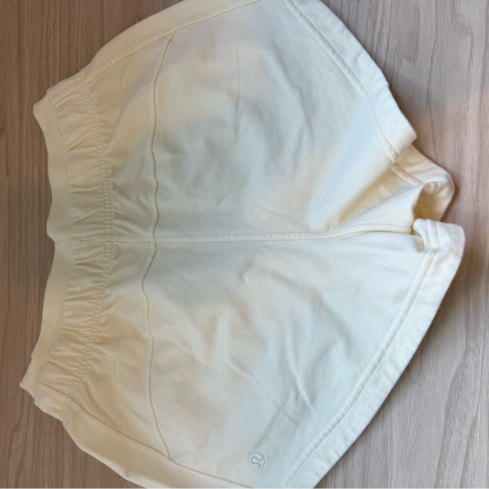 Lulu high waist soft shorts - Picture 2 of 5
